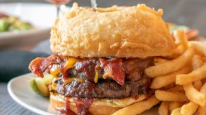 McCrays burger 600 300x168